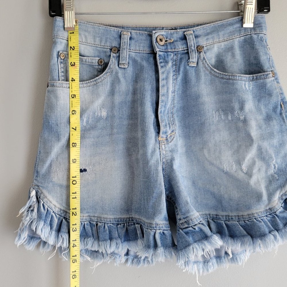 PLEASE Distressed Jean Shorts with ruffle bottom Size Small - Picture 6 of 7